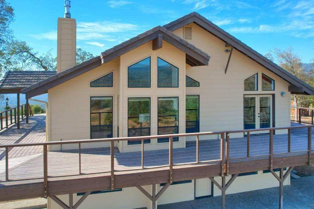 New! Yosemite Mountain Villa, Stunning Views -More Oakhurst Exterior foto