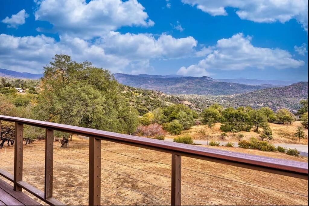 New! Yosemite Mountain Villa, Stunning Views -More Oakhurst Exterior foto