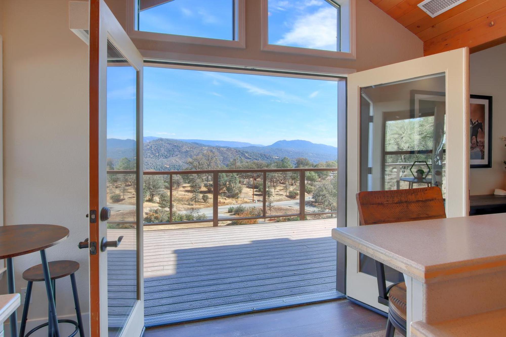 New! Yosemite Mountain Villa, Stunning Views -More Oakhurst Exterior foto